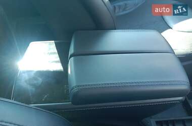 Лифтбек Tesla Model S 2014 в 