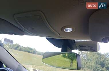 Лифтбек Tesla Model S 2014 в 