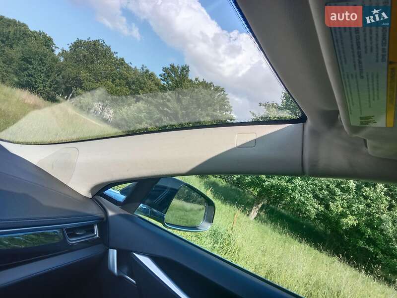 Лифтбек Tesla Model S 2014 в Ивано-Франковске