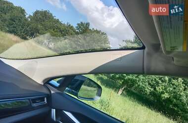 Лифтбек Tesla Model S 2014 в 
