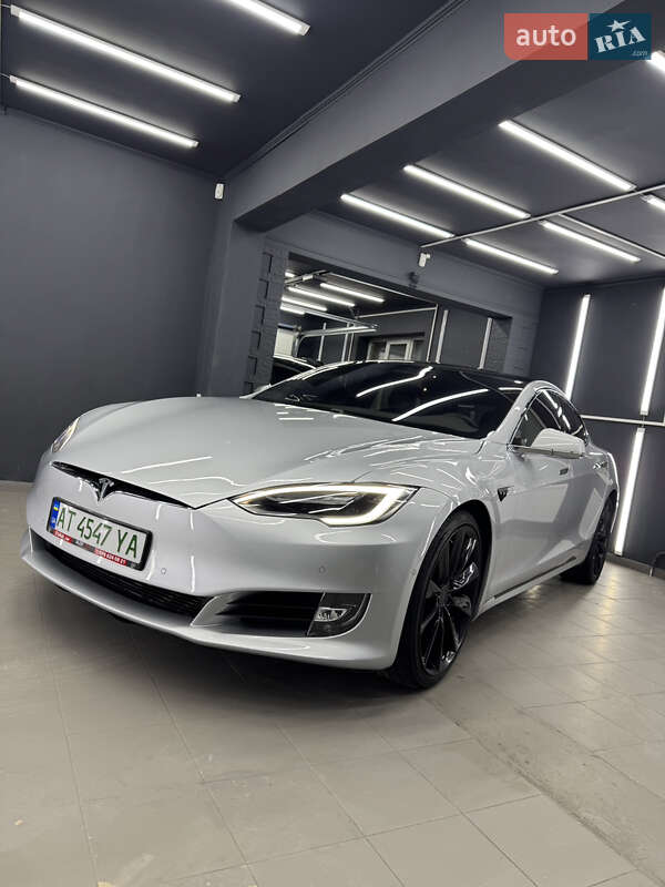Лифтбек Tesla Model S 2017 в Коломые фото 3 Лифтбек Tesla Model S 2017 в Коломые