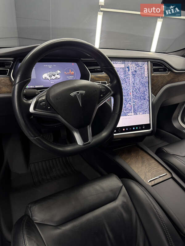 Лифтбек Tesla Model S 2017 в Коломые фото 41 Лифтбек Tesla Model S 2017 в Коломые