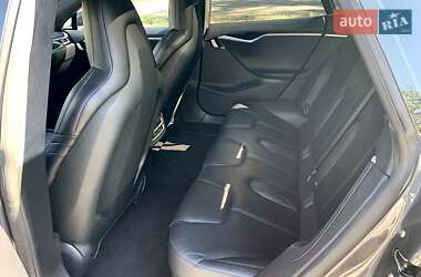 Лифтбек Tesla Model S 2016 в 