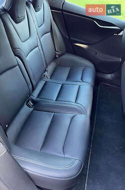 Лифтбек Tesla Model S 2019 в 
