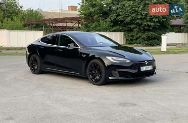 Лифтбек Tesla Model S 2016 в 