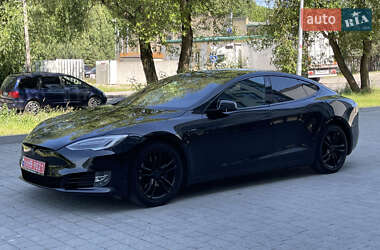 Лифтбек Tesla Model S 2019 в 
