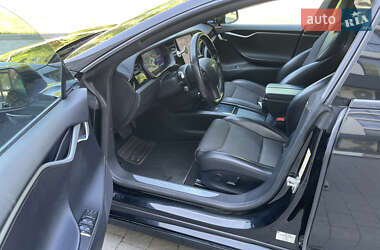 Лифтбек Tesla Model S 2019 в 