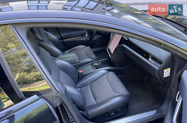 Лифтбек Tesla Model S 2019 в 