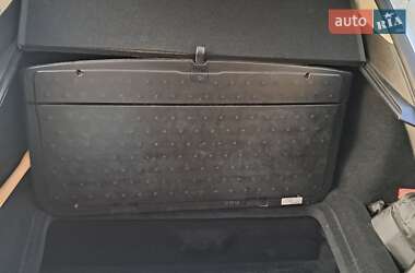 Лифтбек Tesla Model S 2014 в 