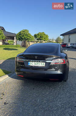 Лифтбек Tesla Model S 2016 в 