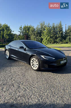 Лифтбек Tesla Model S 2016 в 