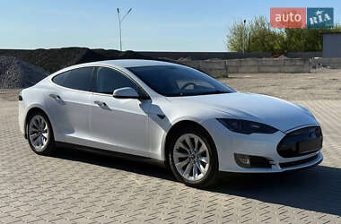 Лифтбек Tesla Model S 2014 в 