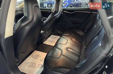 Лифтбек Tesla Model S 2016 в 