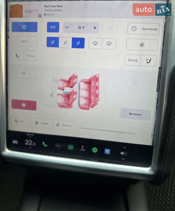 Лифтбек Tesla Model S 2017 в Львове