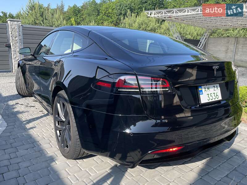 Лифтбек Tesla Model S 2022 в Житомире