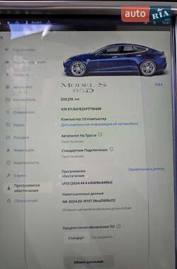 Лифтбек Tesla Model S 2015 в 