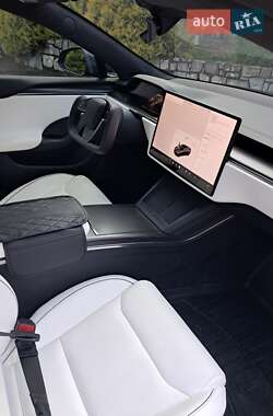 Лифтбек Tesla Model S 2021 в 