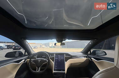 Лифтбек Tesla Model S 2015 в 