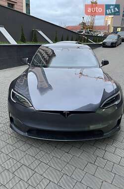 Лифтбек Tesla Model S 2022 в 