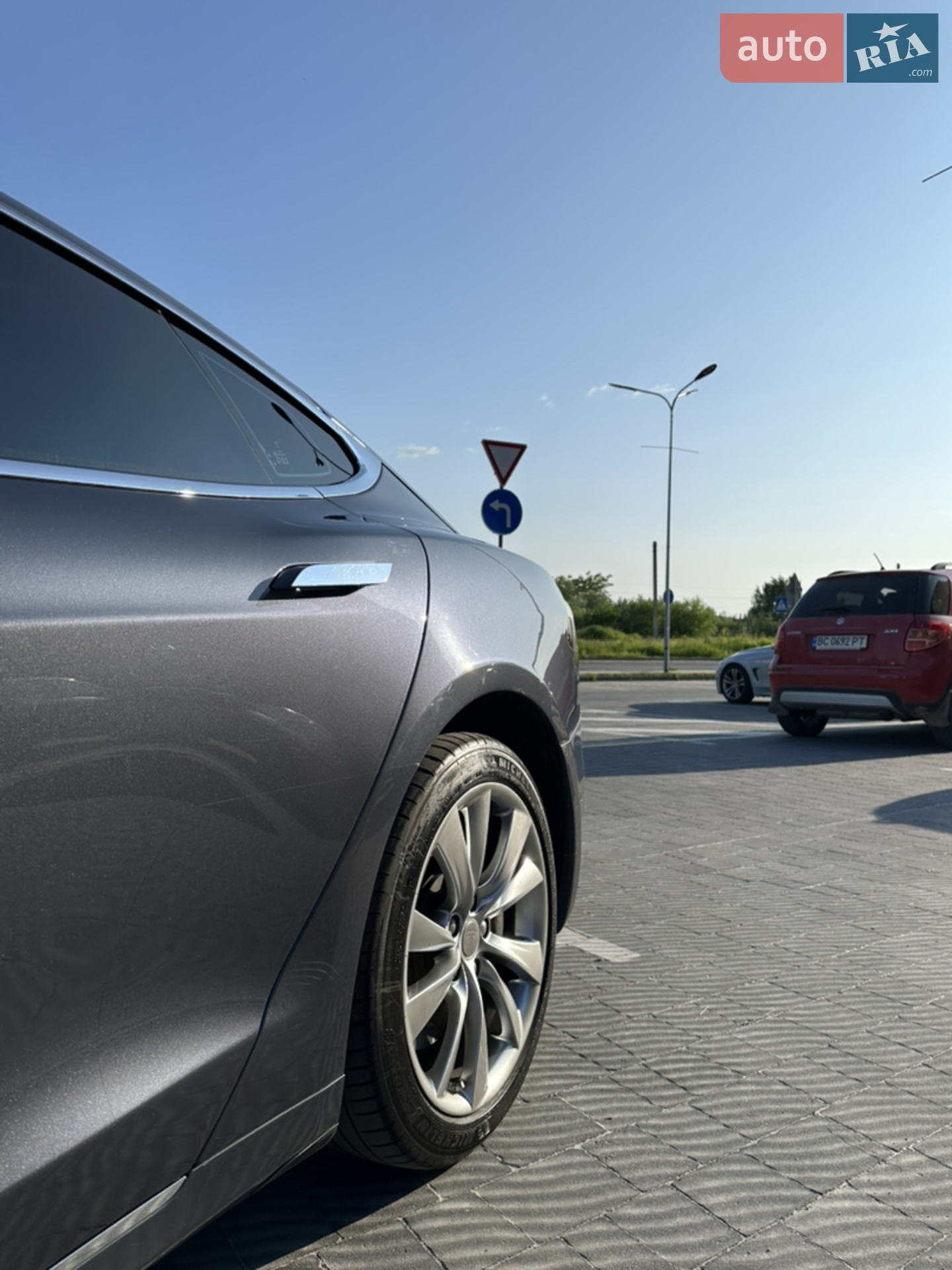 2016 Tesla Model S - мініатюра 11
