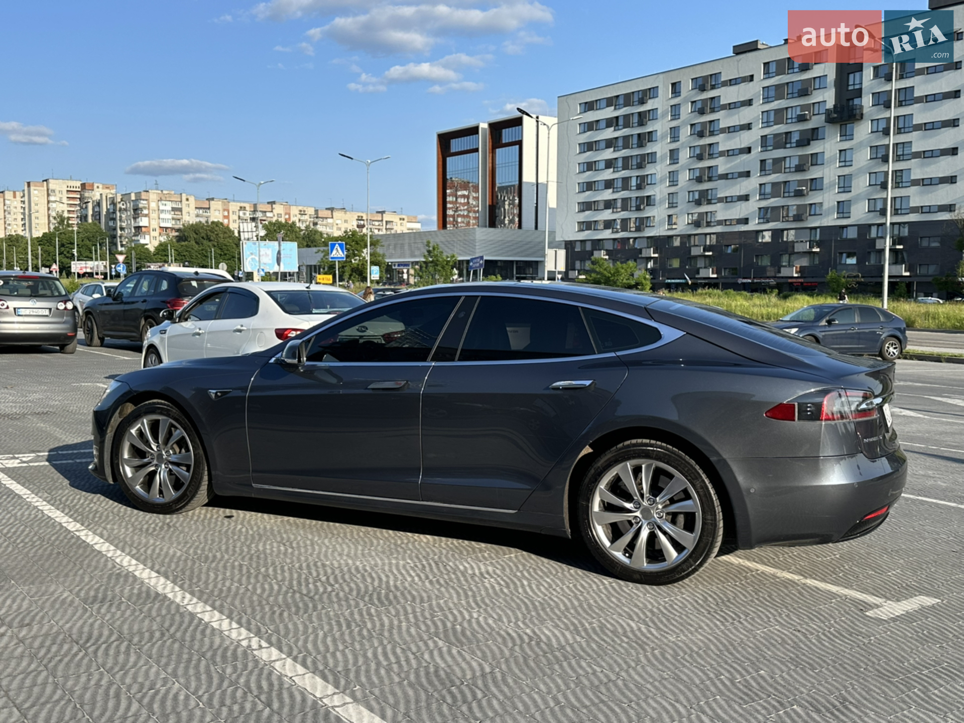 2016 Tesla Model S - мініатюра 13