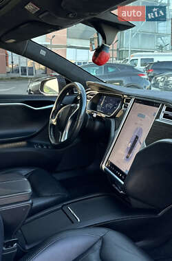 Ліфтбек Tesla Model S 2016 в Львові
