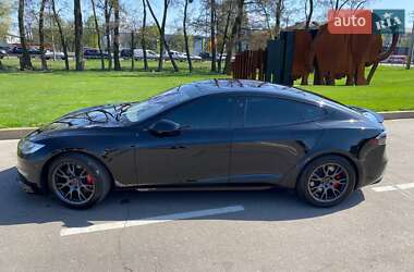 Лифтбек Tesla Model S 2021 в 