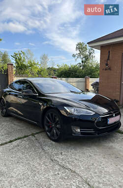Лифтбек Tesla Model S 2015 в Обухове