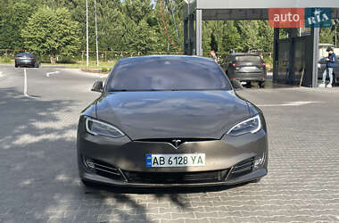 Ліфтбек Tesla Model S 2016 в 