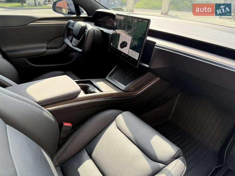 Лифтбек Tesla Model S 2022 в Шептицькому