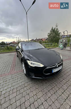 Ліфтбек Tesla Model S 2015 в Івано-Франківську