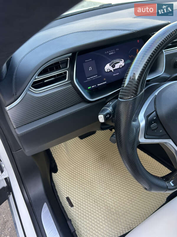 Ліфтбек Tesla Model S 2017 в Надвірній фото 3 Ліфтбек Tesla Model S 2017 в Надвірній