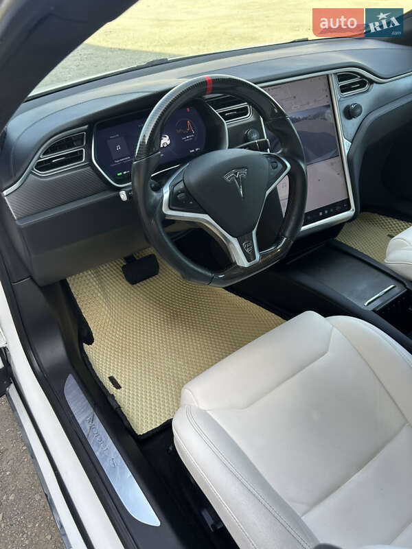 Лифтбек Tesla Model S 2017 в Надворной фото 7 Лифтбек Tesla Model S 2017 в Надворной