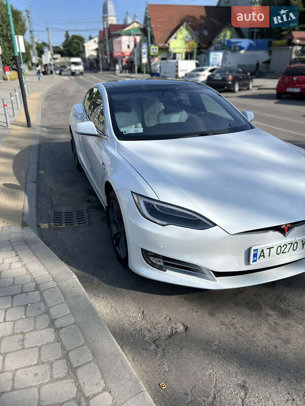 Ліфтбек Tesla Model S 2017 в Надвірній фото 12 Ліфтбек Tesla Model S 2017 в Надвірній