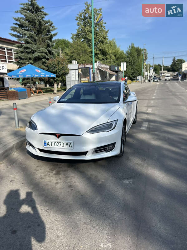Лифтбек Tesla Model S 2017 в Надворной фото 13 Лифтбек Tesla Model S 2017 в Надворной