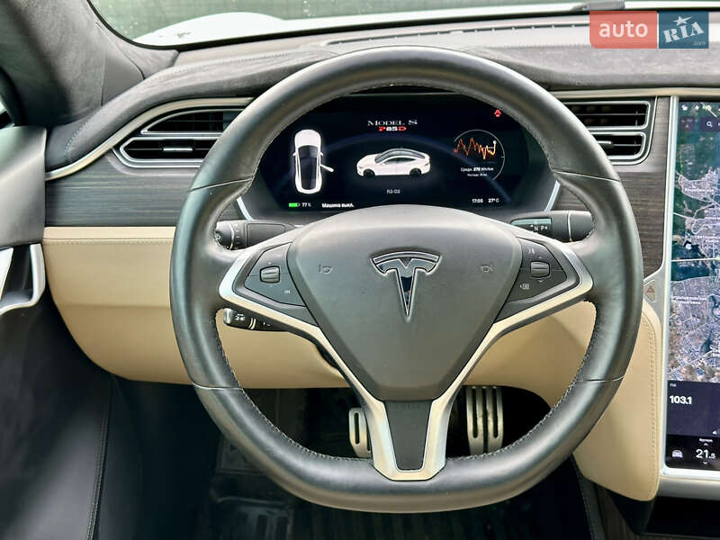 Лифтбек Tesla Model S 2015 в Киеве