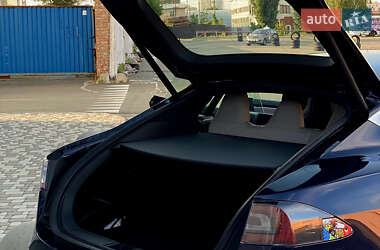 Лифтбек Tesla Model S 2015 в 