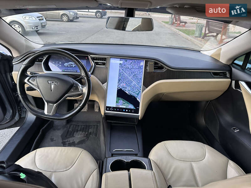 Ліфтбек Tesla Model S 2013 в Запоріжжі