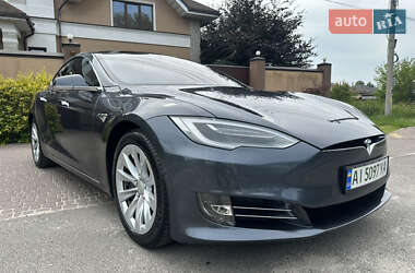 Лифтбек Tesla Model S 2018 в 