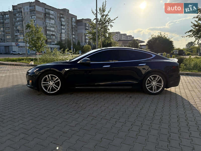 Лифтбек Tesla Model S 2013 в Хмельницком