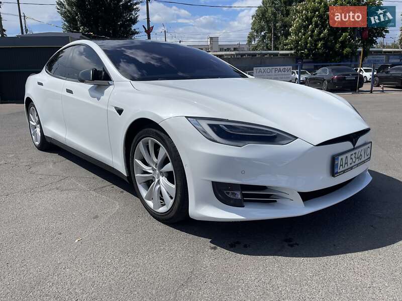 Tesla Model S 2017