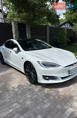 Лифтбек Tesla Model S 2018 в 