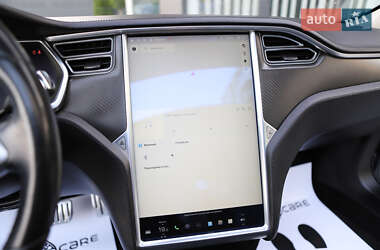 Лифтбек Tesla Model S 2014 в 
