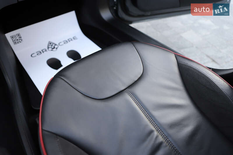 Лифтбек Tesla Model S 2014 в Дрогобыче