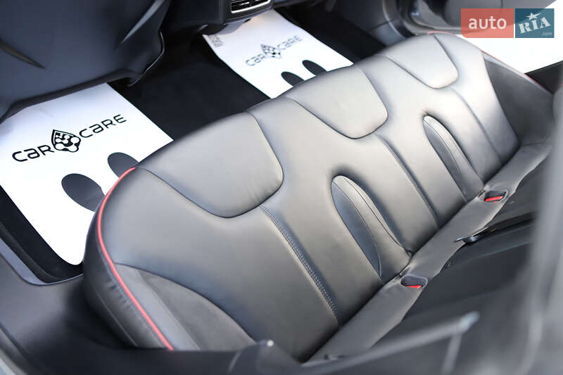 Лифтбек Tesla Model S 2014 в Дрогобыче