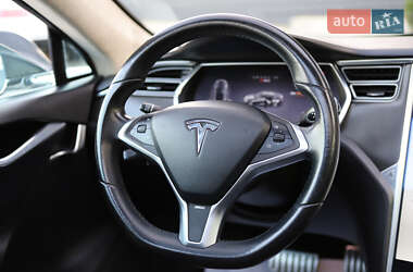 Лифтбек Tesla Model S 2014 в 
