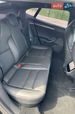 Ліфтбек Tesla Model S 2021 в 