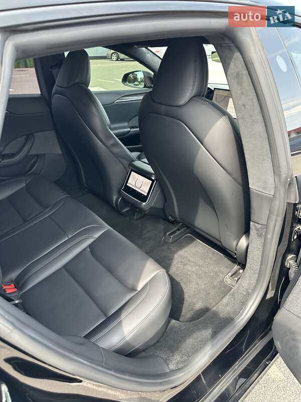Лифтбек Tesla Model S 2021 в Киеве фото 12 Лифтбек Tesla Model S 2021 в Киеве
