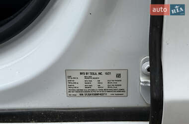 Лифтбек Tesla Model S 2021 в 