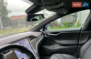 Лифтбек Tesla Model S 2015 в 